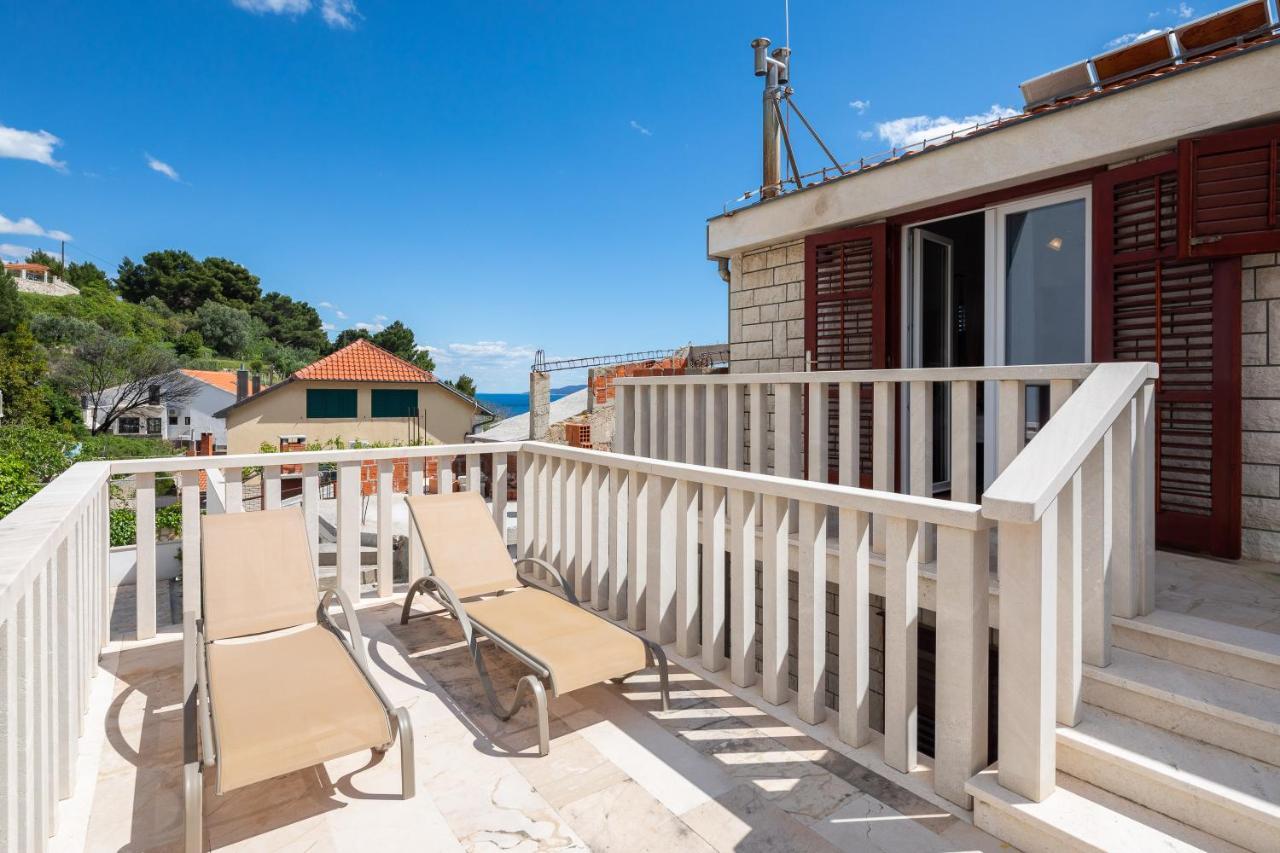 Beachfront Xxl - 2 Apartments Together - Lokva Rogoznica Exteriér fotografie