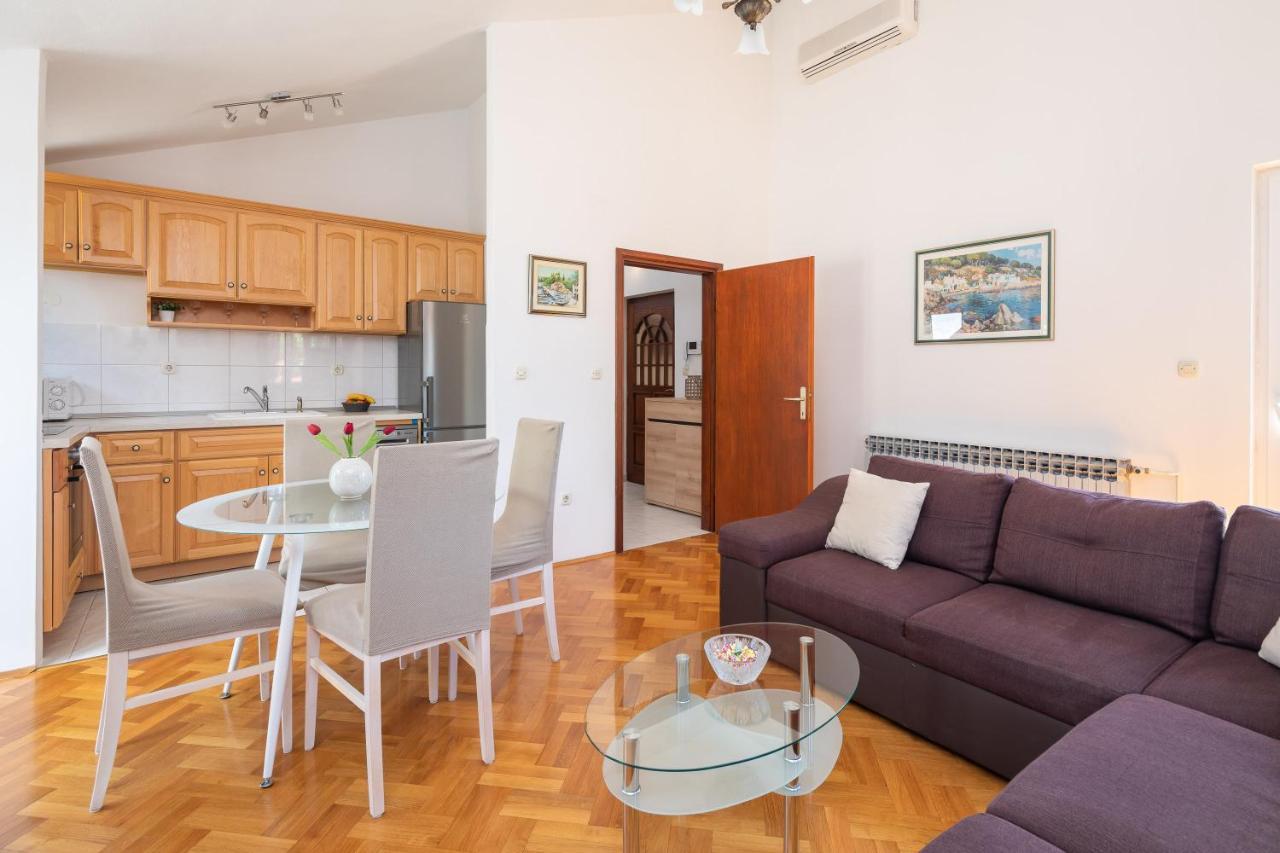 Beachfront Xxl - 2 Apartments Together - Lokva Rogoznica Exteriér fotografie