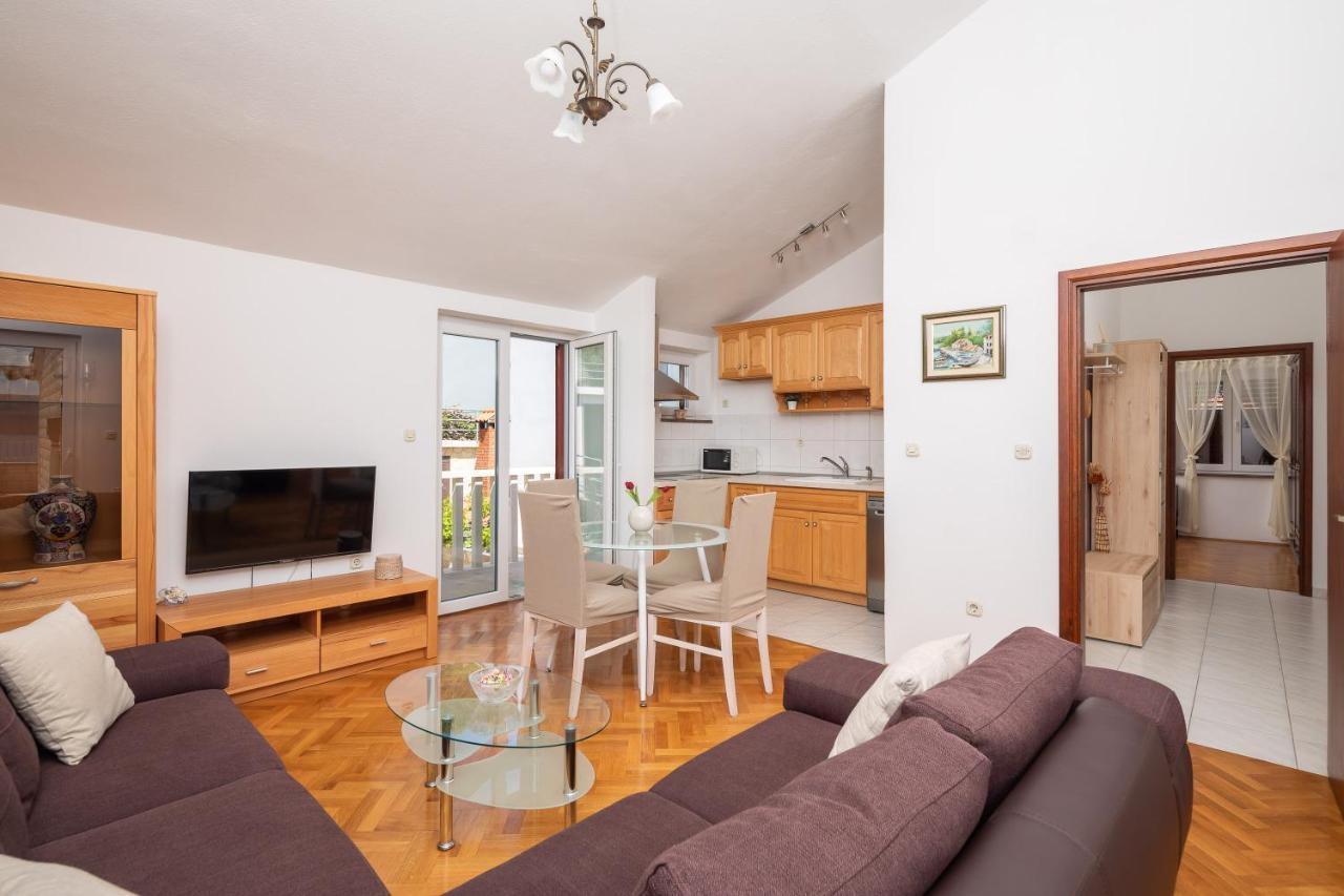 Beachfront Xxl - 2 Apartments Together - Lokva Rogoznica Exteriér fotografie