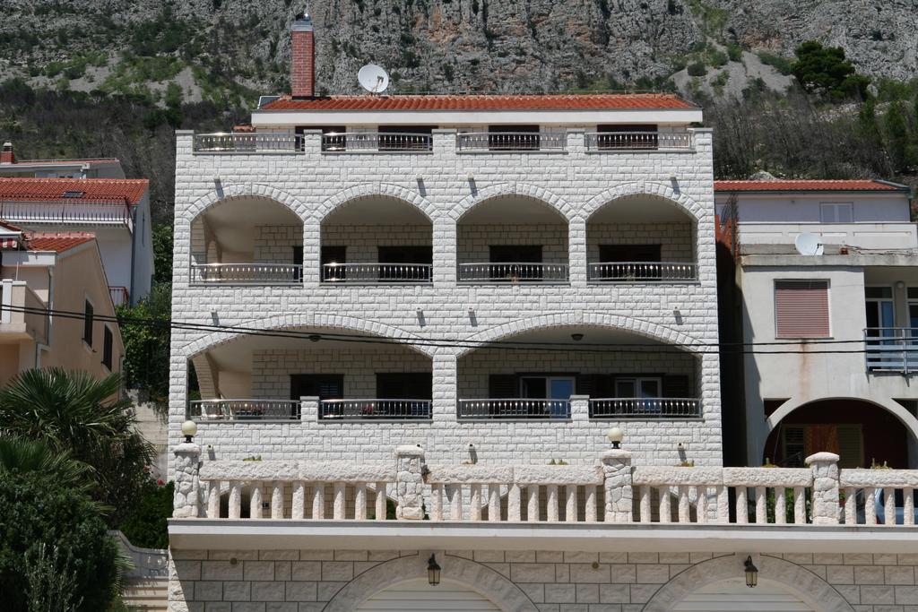 Beachfront Xxl - 2 Apartments Together - Lokva Rogoznica Exteriér fotografie